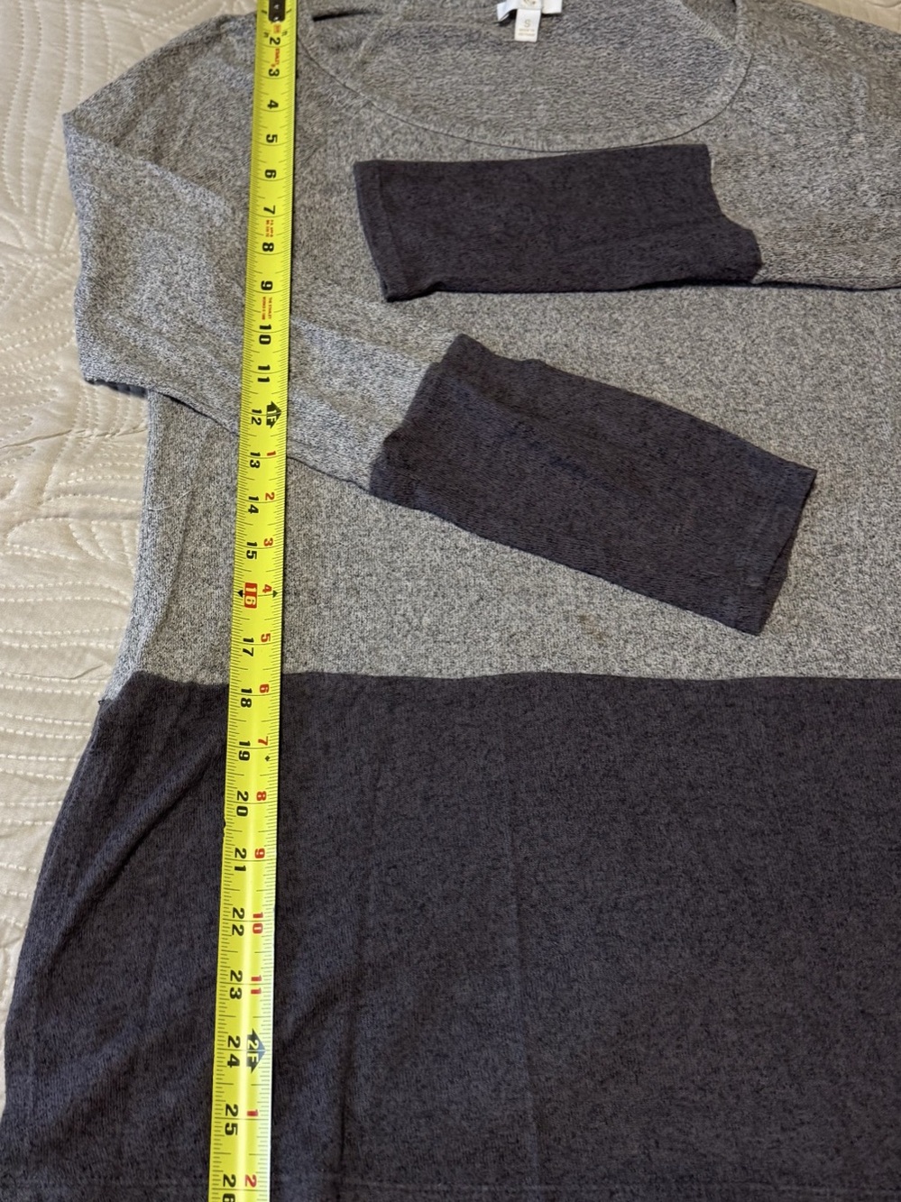 Medium & Dark Gray Woman’s long shirt, Size Small by CC. Long Sleeve - Picture 3 of 10